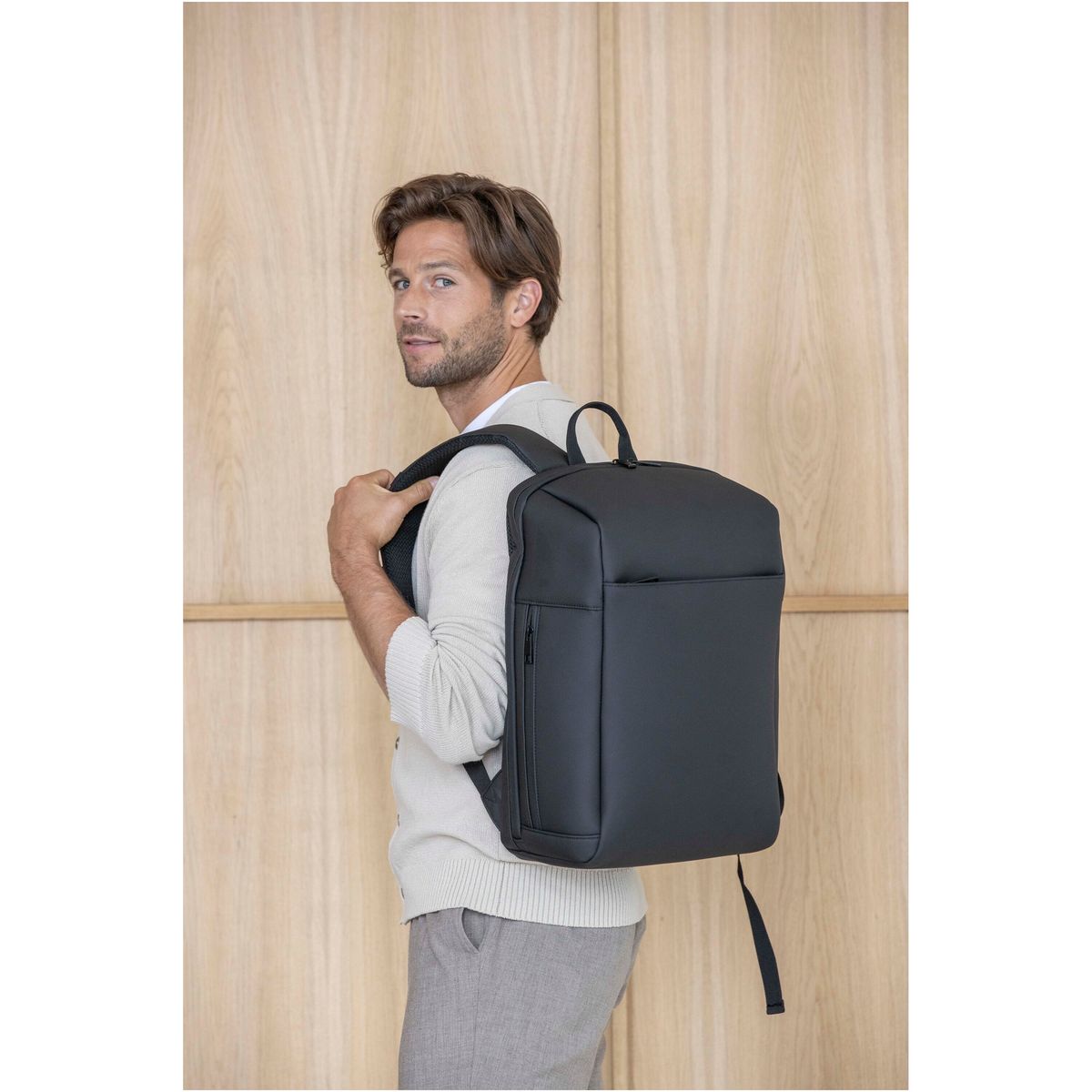 Mochilas para portátil recicladas de 15 pulgadas con apertura tipo maleta, 18 litros