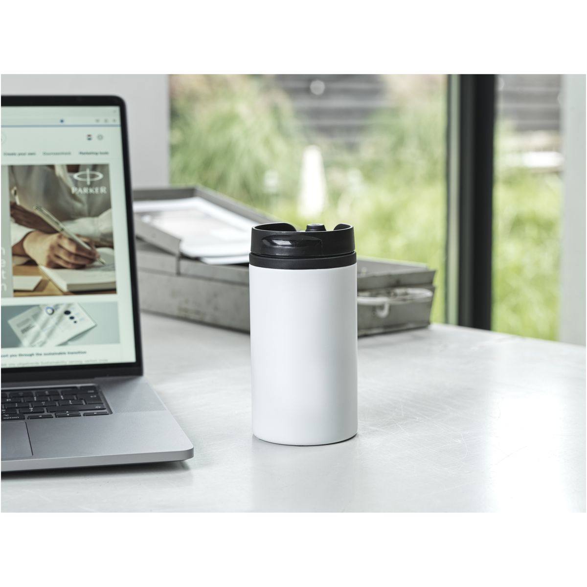 Vasos térmicos de acero inoxidable reciclado con tapa de rosca
