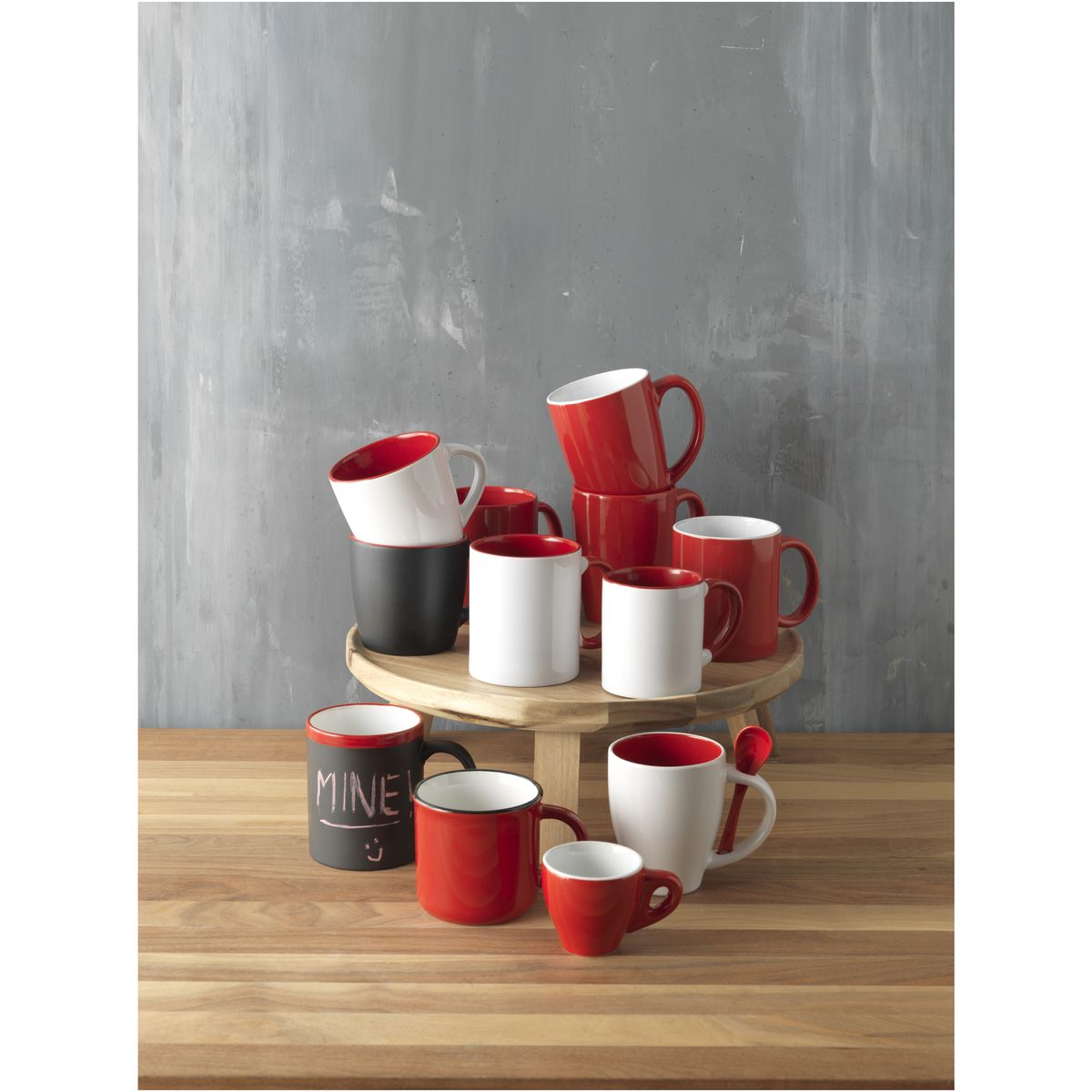 Tazas de cerámica brillantes de 340 ml con interior de color