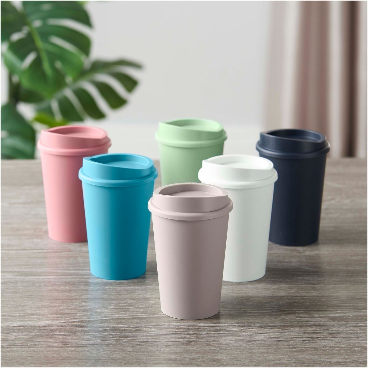 Vasos de café para llevar de 300 ml con 25% de plástico de caña de azúcar y tapa de clic