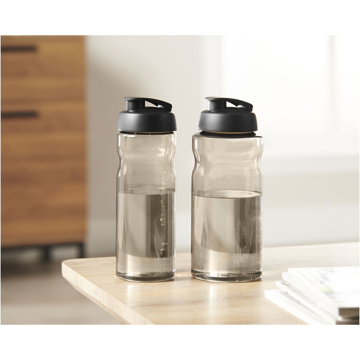 Botellas deportivas de PET de 650 ml con tapa flip-cap