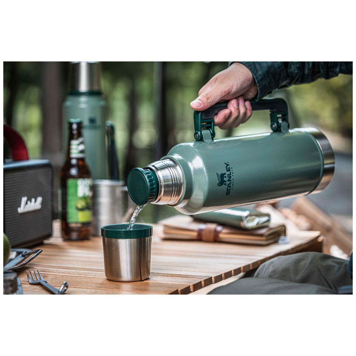 Termos Stanley 1913 de acero inoxidable de 1 litro con tapa que sirve de vaso