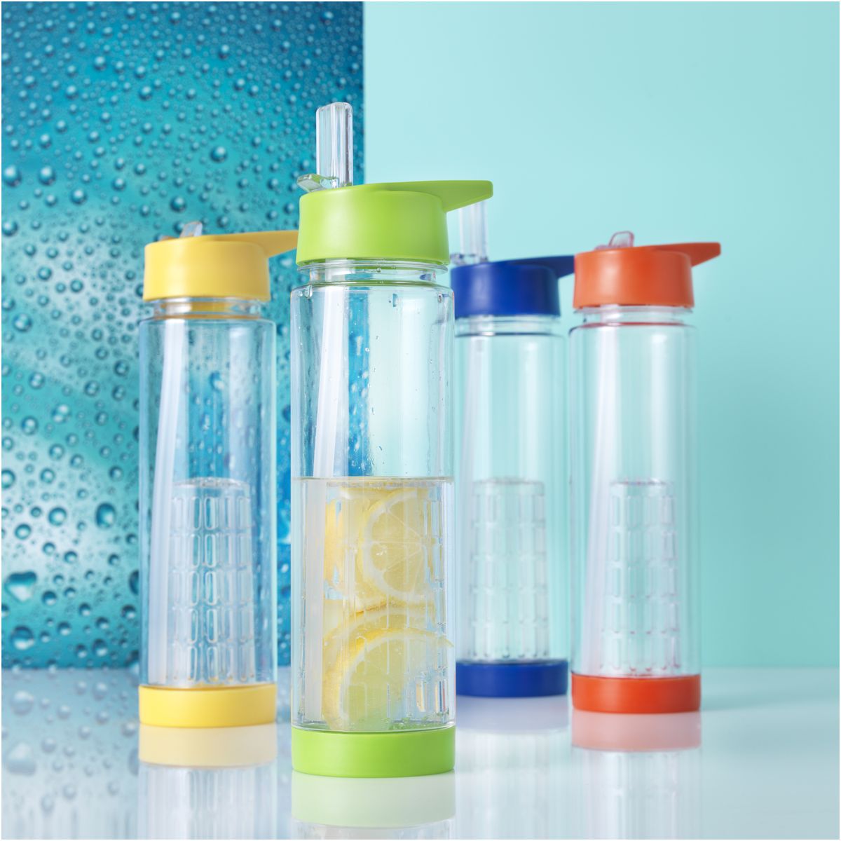 Botellas de Tritan de 740 ml con infusor de fruta